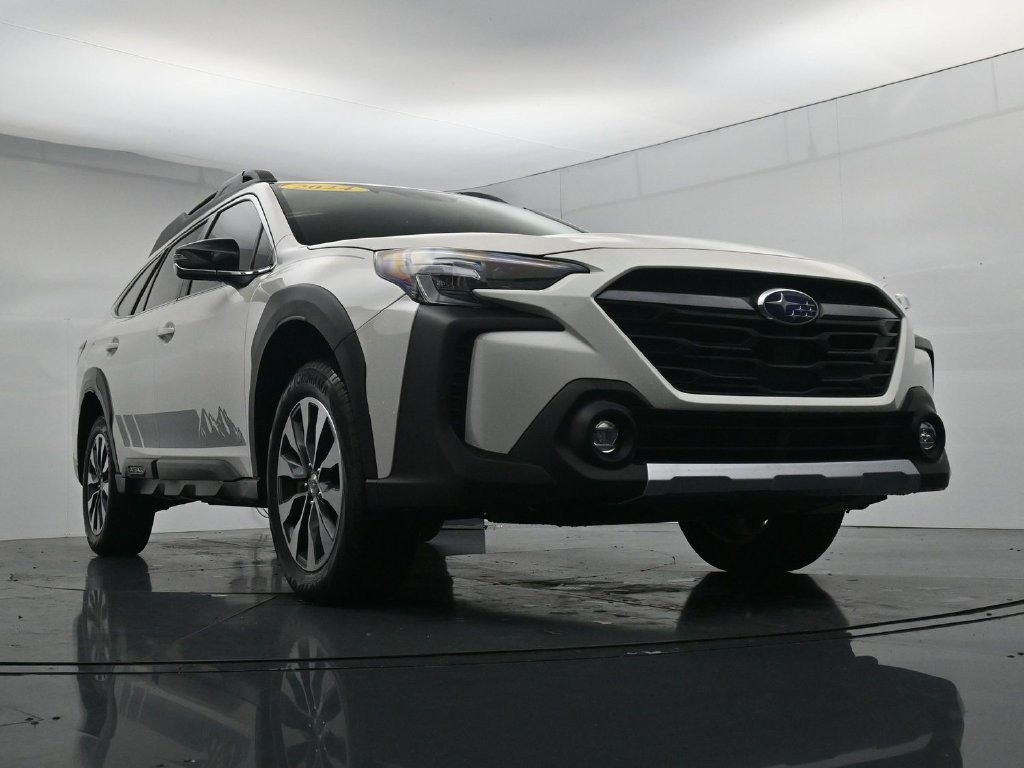 Used 2024 Subaru Outback Limited AWD/4WD image 32