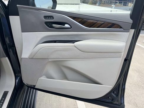 Used 2021 Cadillac Escalade ESV Sport Platinum image 23