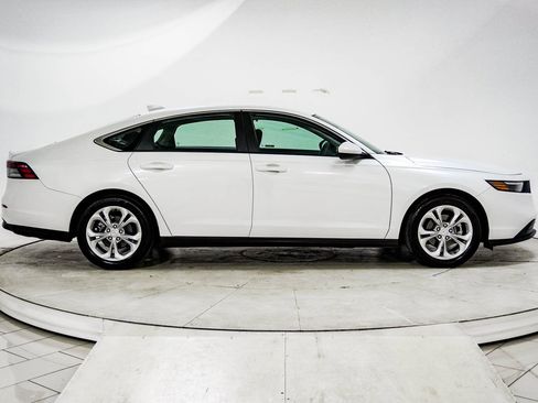 Certified 2023 Honda Accord LX image 11