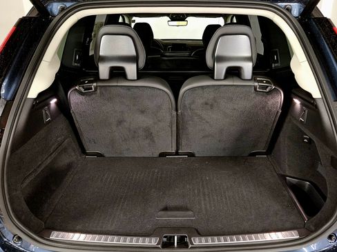 New 2026 Volvo XC90 B6 Ultra w/ Protection Package AWD/4WD image 18