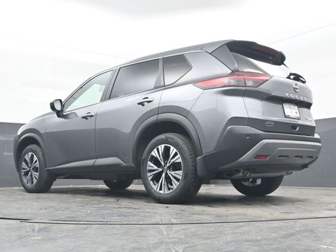 Certified 2023 Nissan Rogue SV image 26