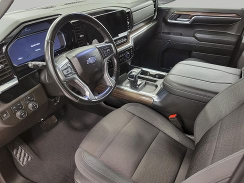 Used 2024 Chevrolet Silverado 1500 RST AWD/4WD image 9
