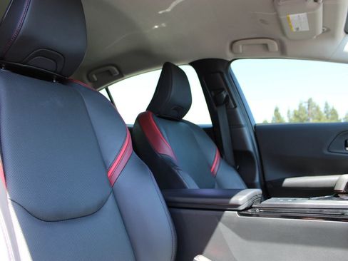 Used 2023 Toyota Prius Prime FWD image 25