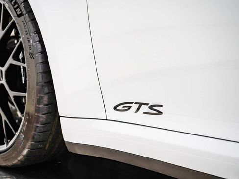 Used 2022 Porsche 911 Carrera GTS image 11