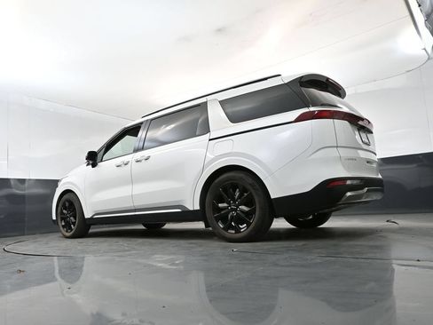 Used 2024 Kia Carnival SX Prestige FWD image 21
