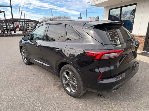 Used 2024 Ford Escape ST-Line image 6