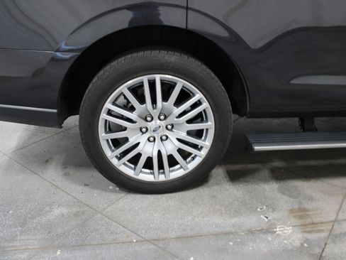 Used 2024 Ford Expedition Limited AWD/4WD image 42