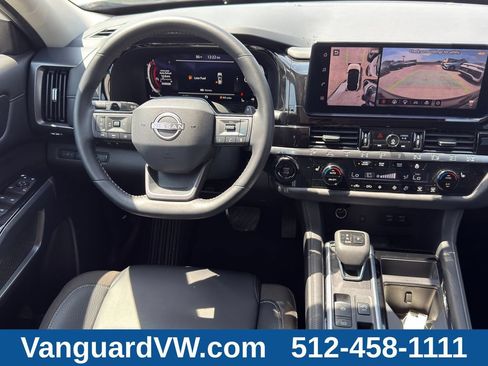 Used 2026 Nissan Pathfinder SL FWD image 29