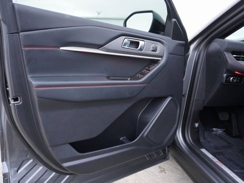 Certified 2025 Ford Explorer ST-Line w/ Premium Package image 8