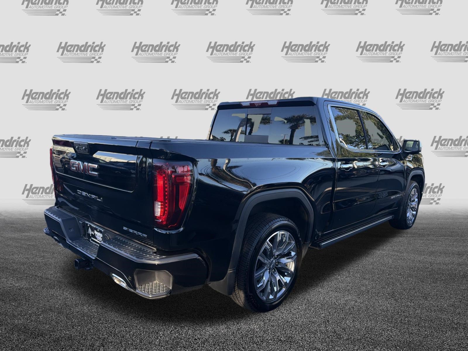 Used 2025 GMC Sierra 1500 Denali AWD/4WD image 10
