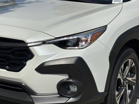 Used 2025 Subaru Crosstrek 2.5i Premium AWD/4WD image 6
