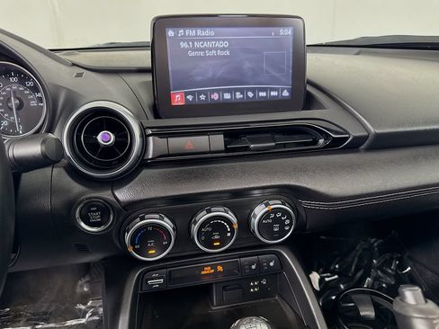 Used 2023 MAZDA MX-5 Miata Grand Touring RWD image 22