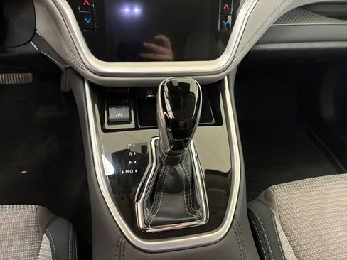 Used 2023 Subaru Outback Premium image 21