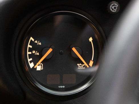 Used 1995 Porsche 911 Carrera image 60