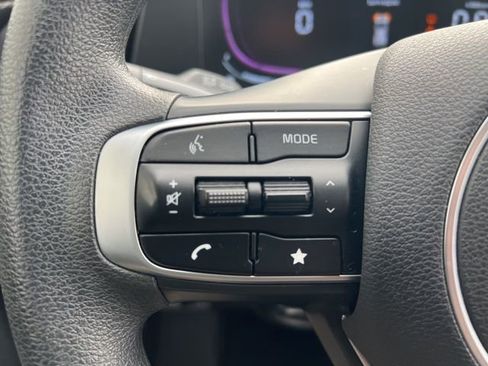 Used 2024 Kia Sportage LX image 27