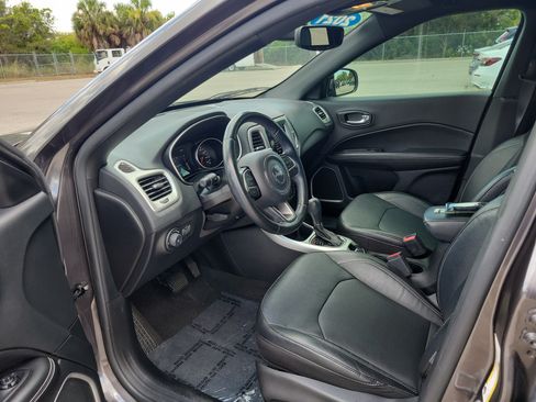 Used 2021 Jeep Compass Latitude FWD image 16