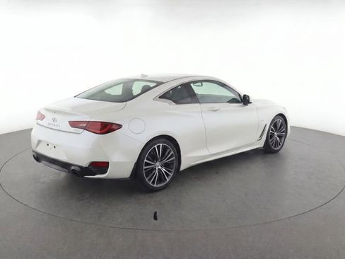 Used 2019 INFINITI Q60 3.0t Luxe RWD image 4