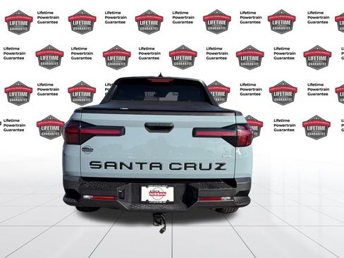 Used 2023 Hyundai Santa Cruz SE image 4