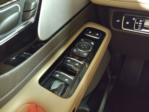 Used 2020 Lincoln Aviator Reserve w/ Equipment Group 202A AWD/4WD image 27