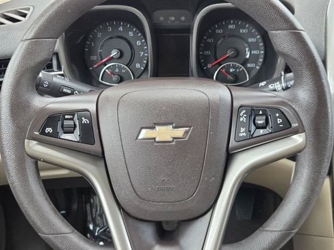 Used 2015 Chevrolet Malibu LT FWD image 23