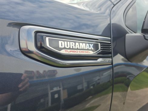 Used 2021 GMC Sierra 1500 AT4 w/ AT4 Value Package AWD/4WD image 11