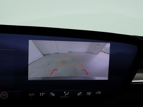 Used 2026 Buick Enclave Preferred AWD/4WD image 16