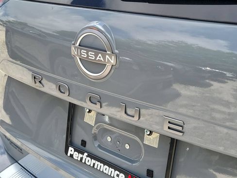 New 2026 Nissan Rogue SV FWD image 10