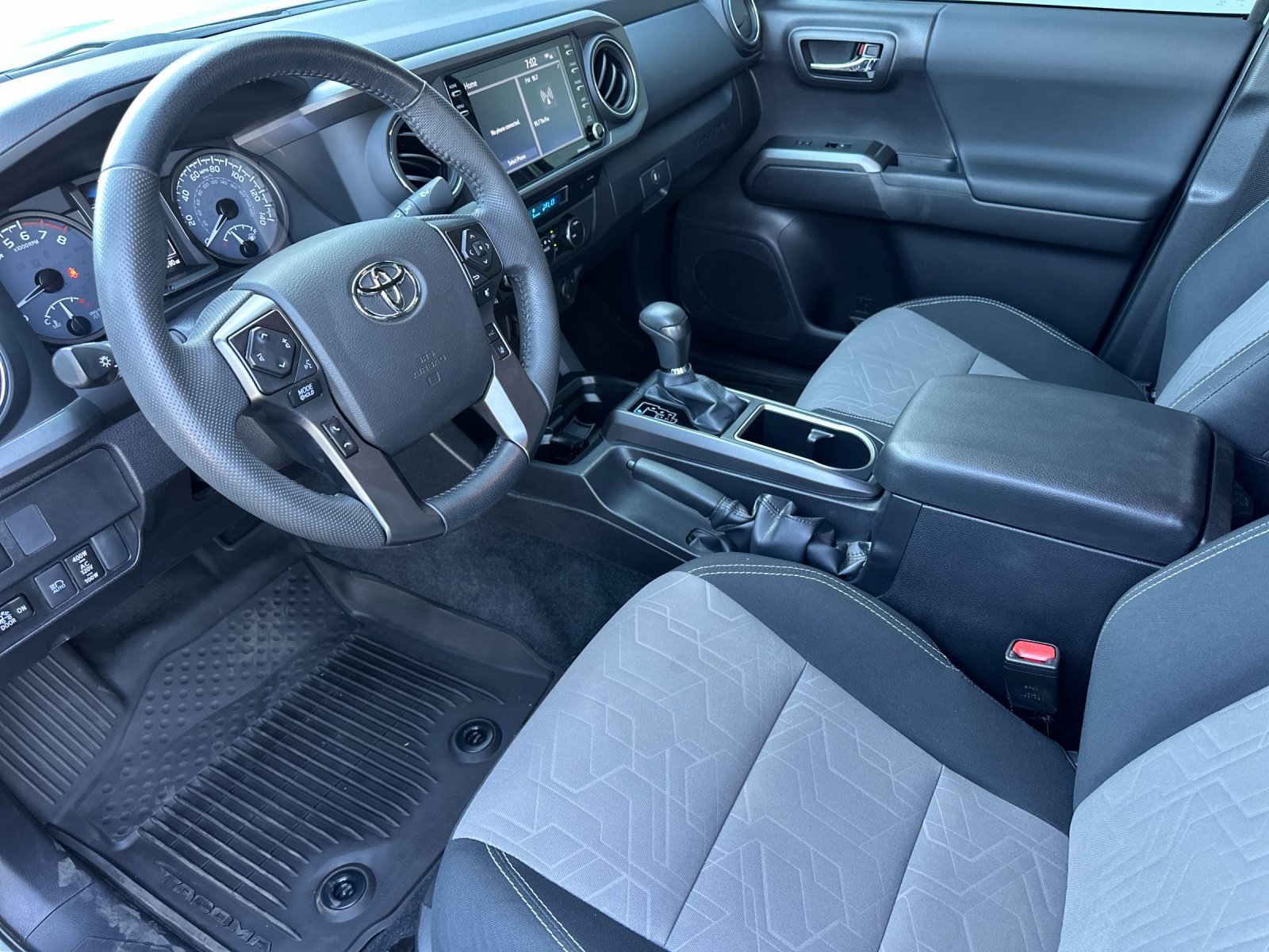Used 2023 Toyota Tacoma TRD Off-Road AWD/4WD image 10