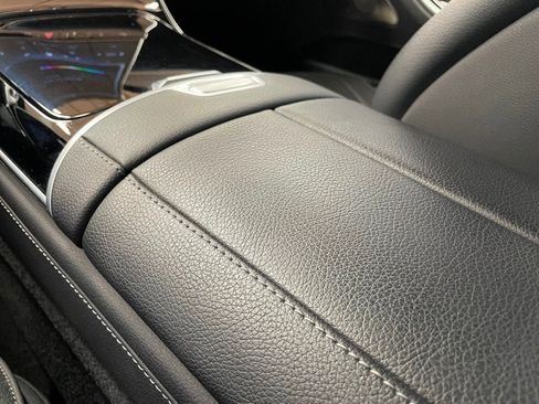 Used 2022 Mercedes-Benz S 500 4MATIC w/ AMG Line Package image 45