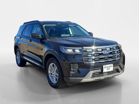 Used 2025 Ford Explorer Active image 8