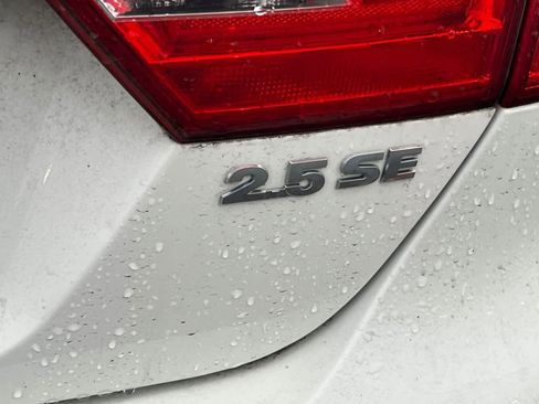 Used 2011 Volkswagen Jetta SE image 7