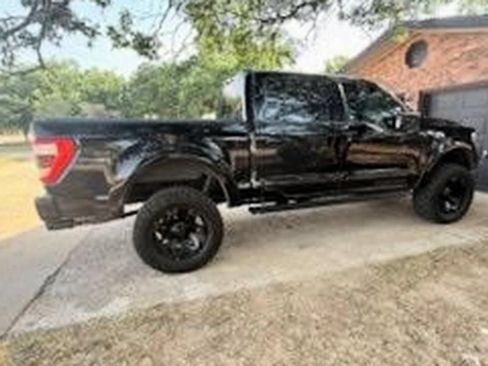 Used 2022 Ford F150 Lariat w/ Equipment Group 502A High AWD/4WD image 5