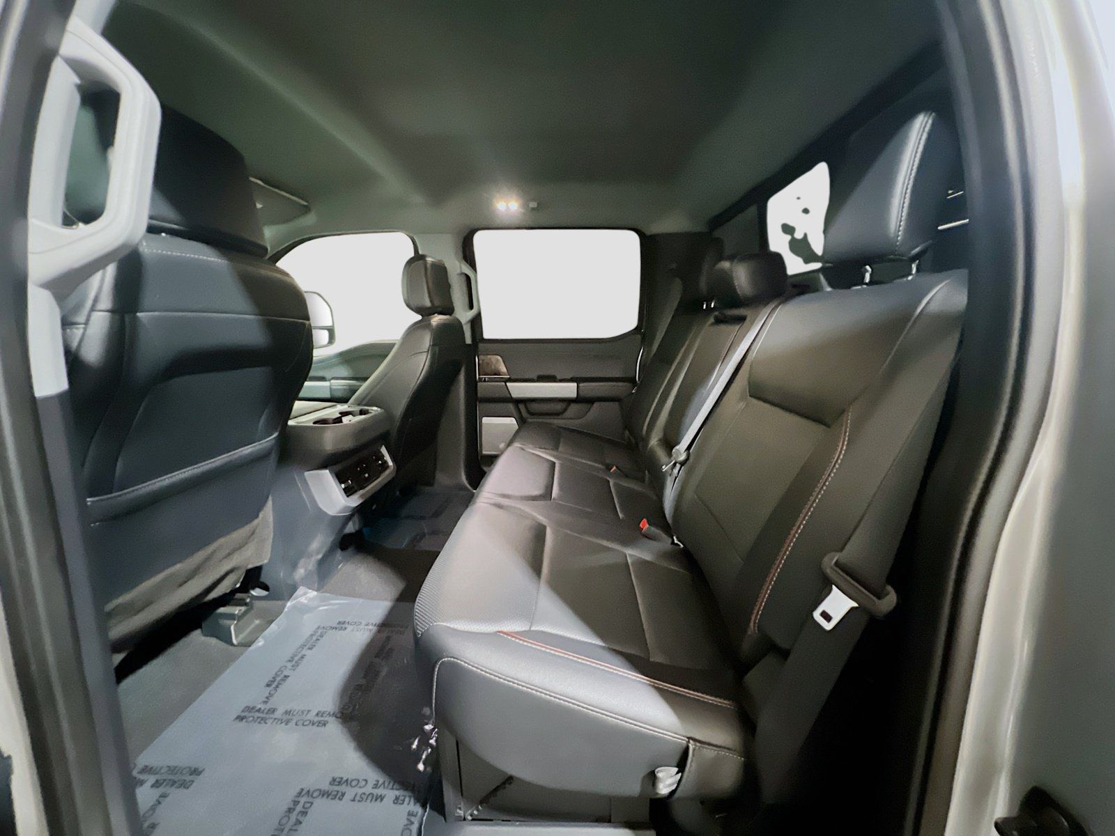 Used 2024 Ford F350 Lariat w/ Black Appearance Package AWD/4WD image 18