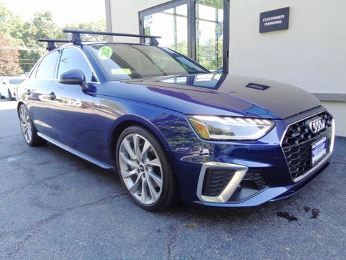 Used 2022 Audi A4 2.0T Premium Plus AWD/4WD image 3