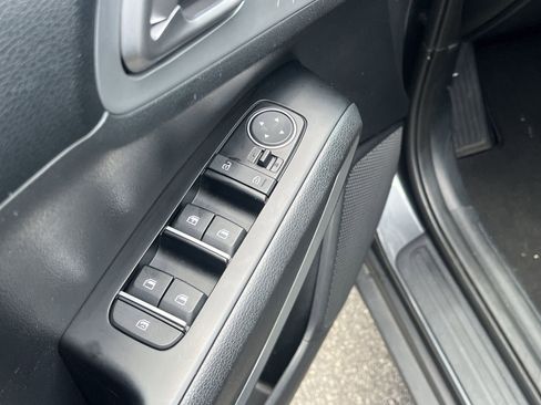 Used 2024 Kia Soul LX w/ Option Group 015 FWD image 14