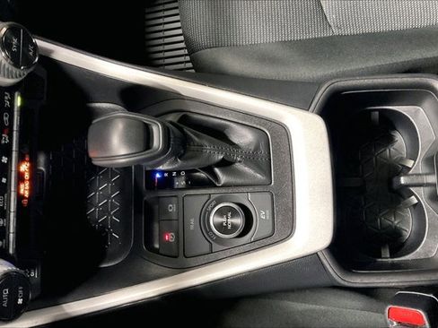 Certified 2025 Toyota RAV4 LE image 40