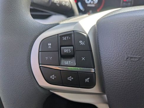 New 2026 Ford Explorer Active RWD image 25