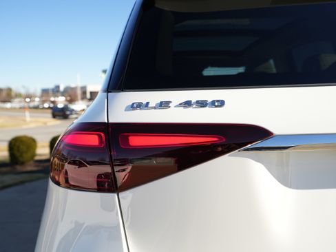 New 2026 Mercedes-Benz GLE 450 4MATIC image 15
