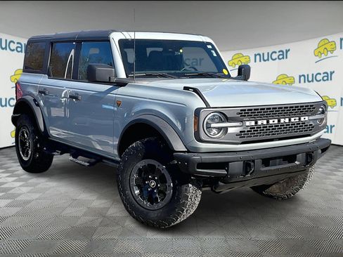 Used 2023 Ford Bronco Badlands image 1
