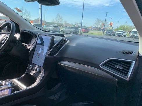 Used 2022 Ford Edge SEL w/ Convenience Package AWD/4WD image 22