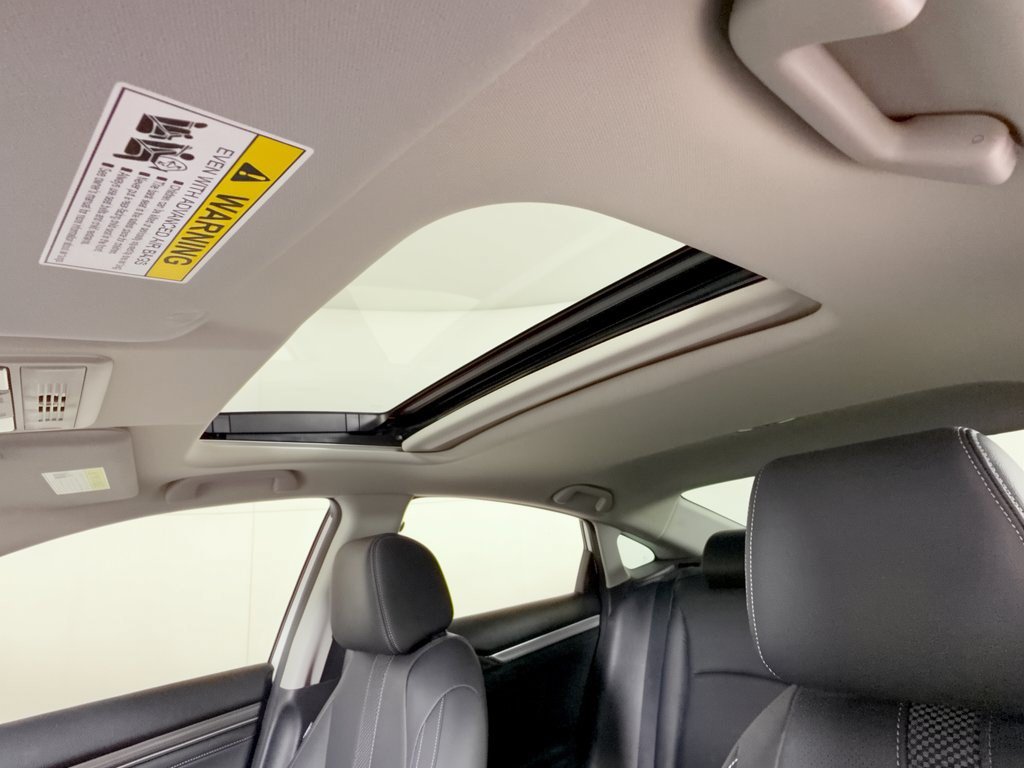 Certified 2019 Honda Civic Touring image 27