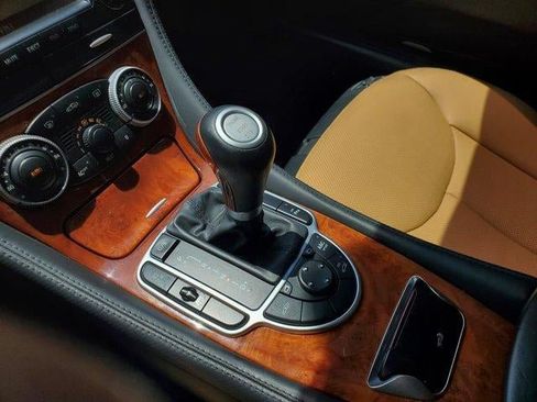 Used 2005 Mercedes-Benz SL 600 image 23