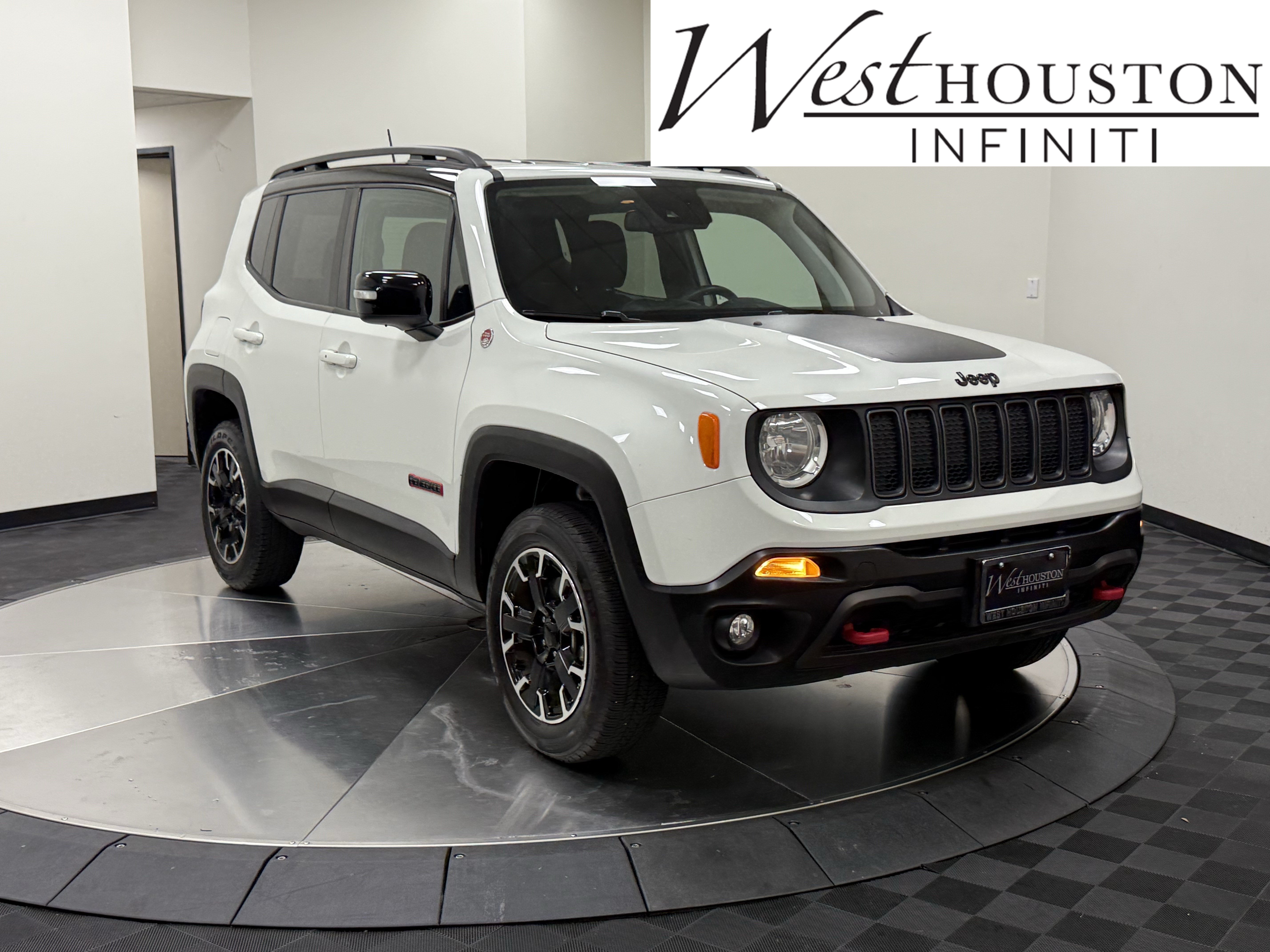 Used 2023 Jeep Renegade Trailhawk AWD/4WD image 1