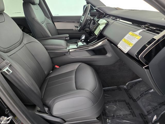 New 2026 Land Rover Range Rover Sport SE AWD/4WD image 3