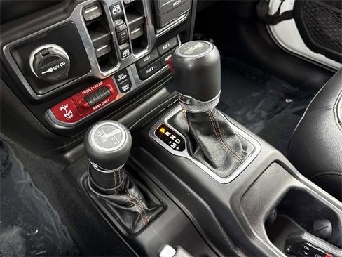 Used 2022 Jeep Wrangler Unlimited Rubicon w/ Xtreme Recon 35" Tire Package image 24