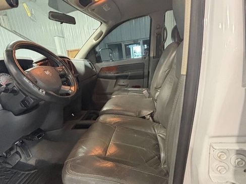 Used 2006 Dodge Ram 2500 Truck SLT image 9