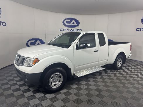 Used 2018 Nissan Frontier S RWD image 7