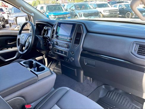 Used 2024 Nissan Titan SV w/ Accessory Utility Package image 13