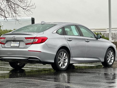 Used 2022 Honda Accord LX image 4
