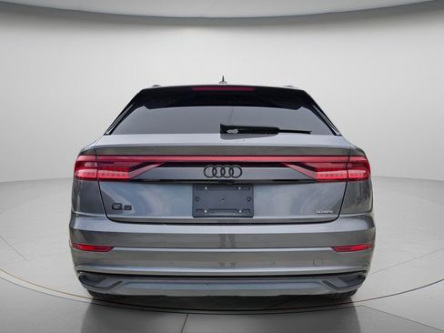 Used 2023 Audi Q8 Premium w/ Convenience Package AWD/4WD image 5